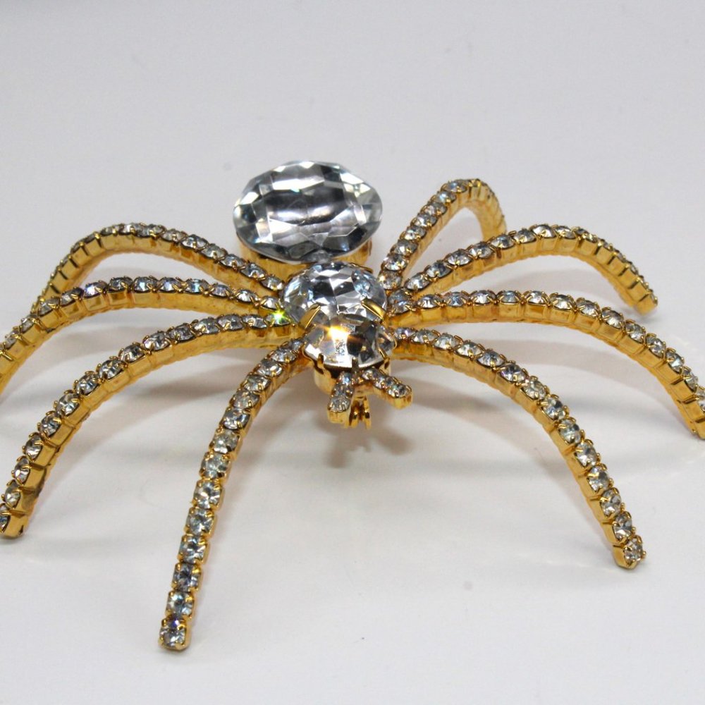 Large Rhinestone Spider Brooch - Picture 2 of 5